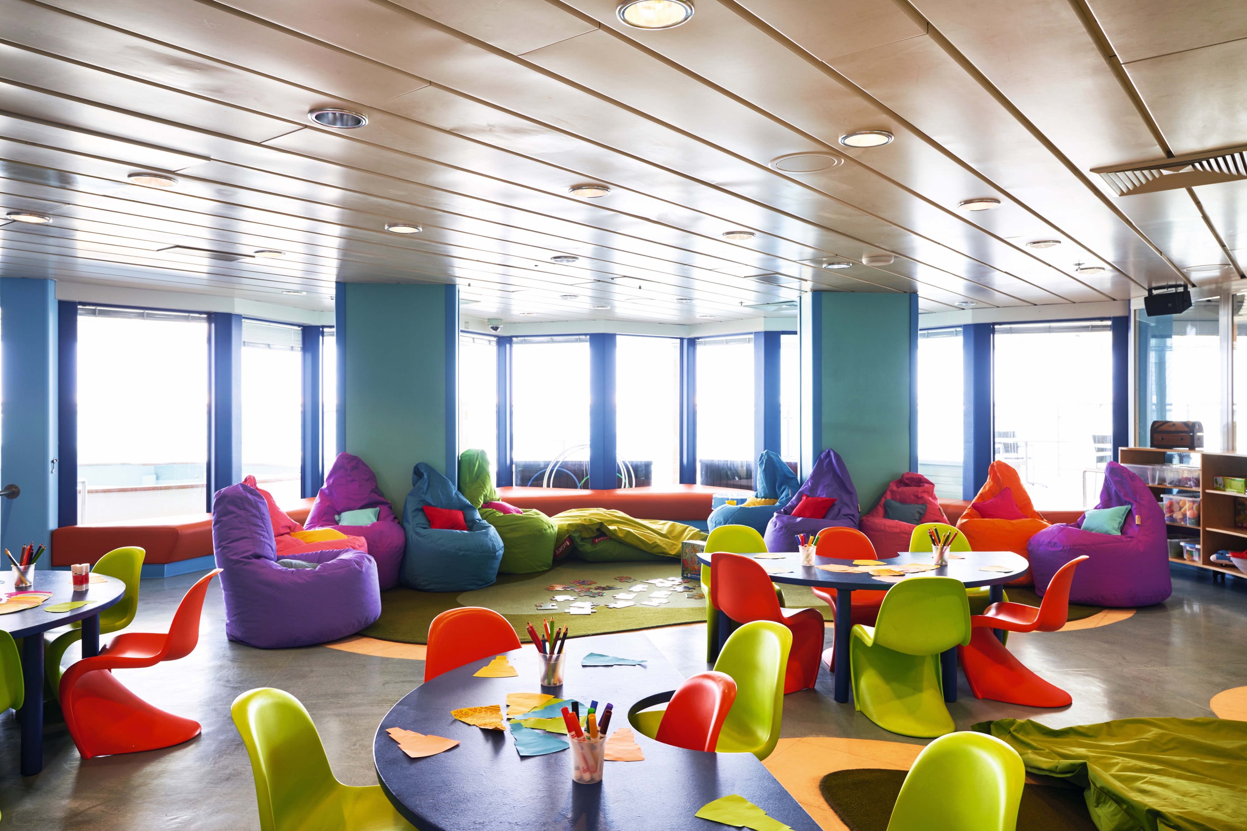 Marella Voyager - M Club